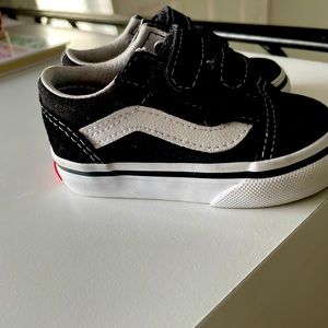 Vans 4 toddler